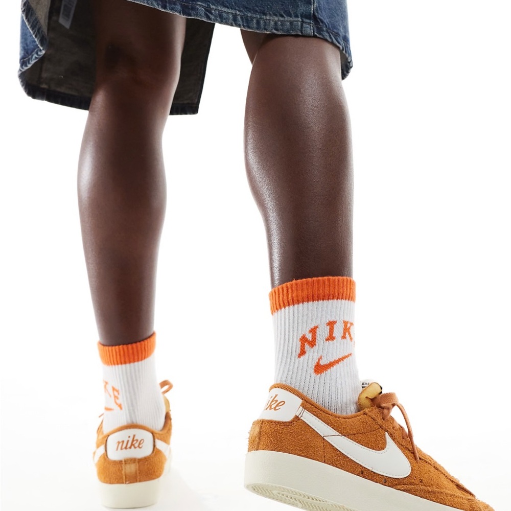 Nike Blazer Low Suede Sneakers - Picture 6 of 15